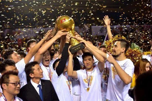34岁NBA全明星宣布退役 职业生涯场均15+4+3